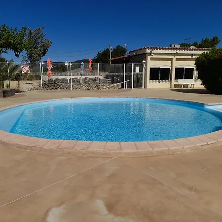 Dans Domaine Prive Villa *